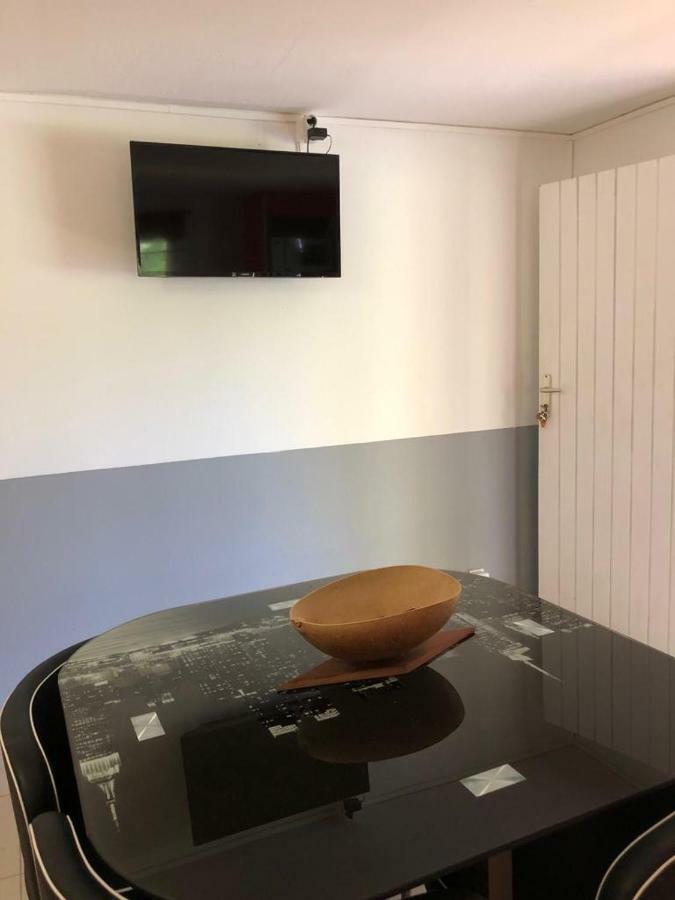 Ferienwohnung La Tourterelle De Neron Le Moule Exterior foto